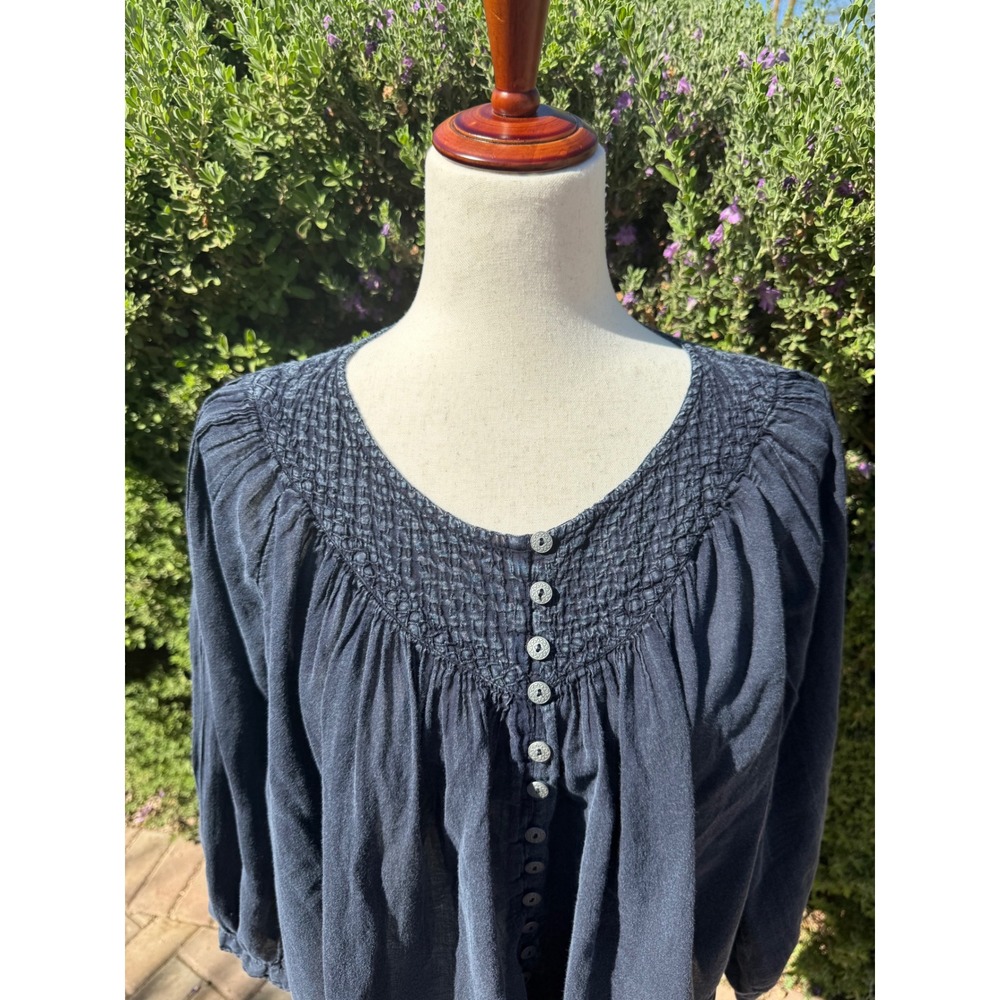 Free People We The Free Navy Blue Smocked Button Down Peasant Blouse Top - Picture 2 of 11